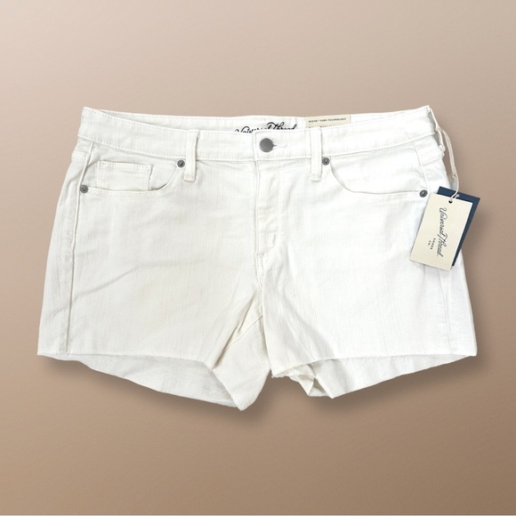 NWT Mid-Rise Raw Hem Midi Jean Shorts in White Size 12/31 - Picture 1 of 12